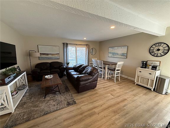 2nd image of 252 Walkers Cay Dr