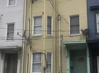406 Saratoga St, East Boston, MA 02128