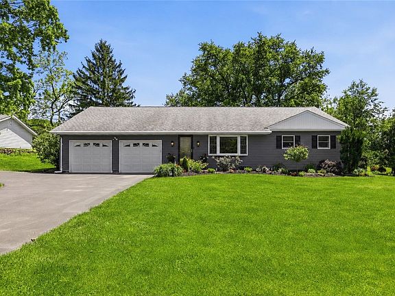 2nd image of 111 Park Dr