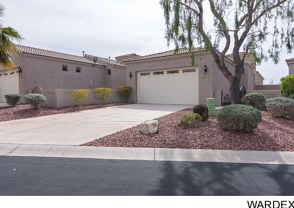 4th image of 1065 Bella Luna Dr