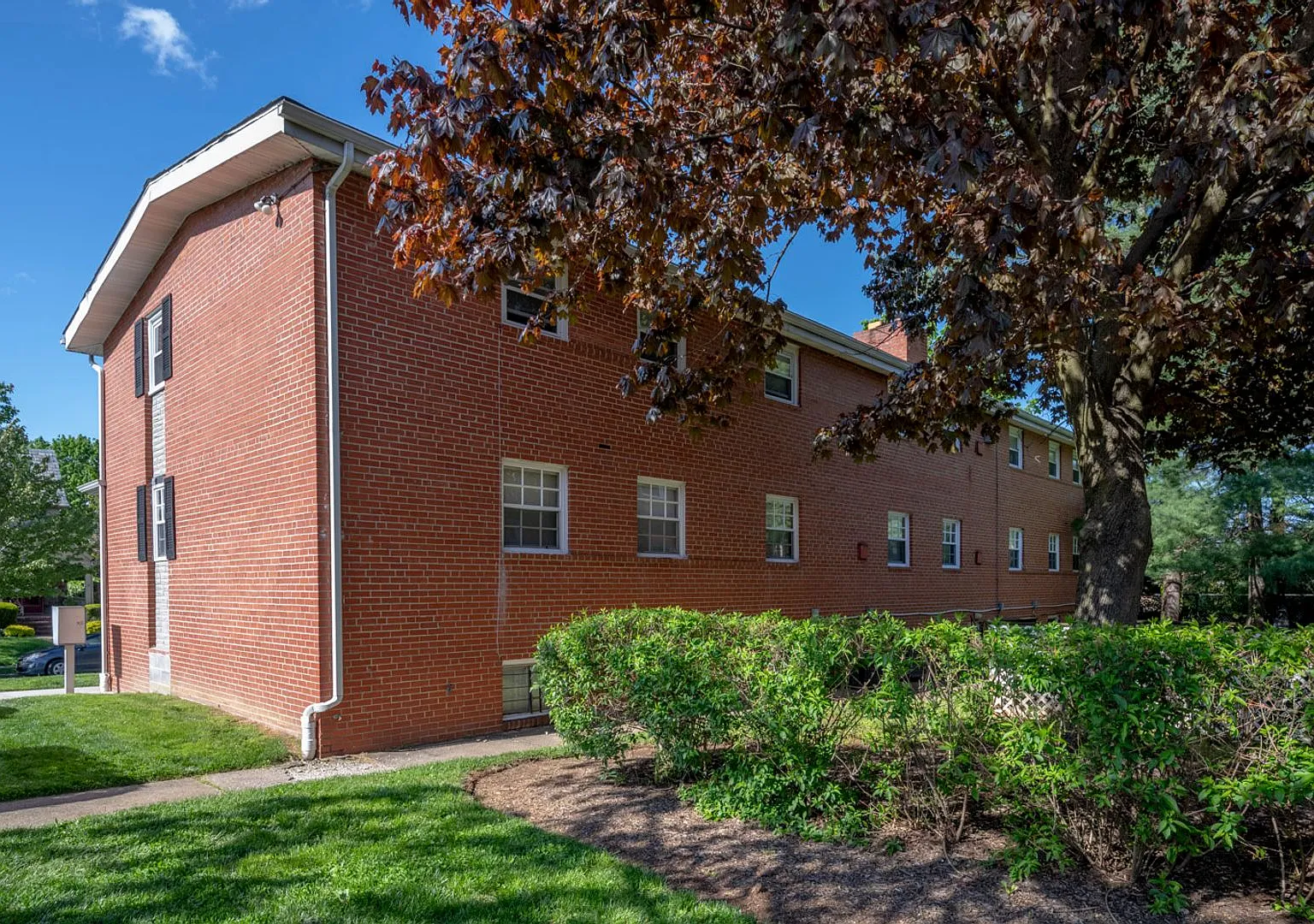Mt Washington Park Apts — Photo 3