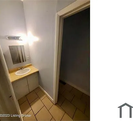 214 N 17th St — Photo 13