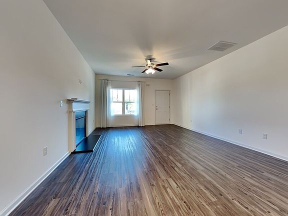 2nd image of 478 Rock Crest Dr