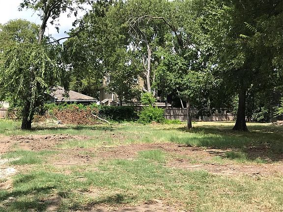 3rd image of 4709 Worth St Lot 22