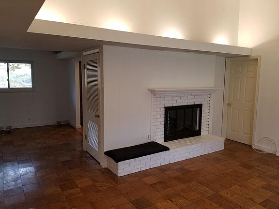 3rd image of 1463 Fawnvalley Dr