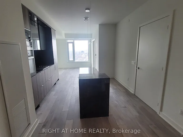 11 Yorkville Ave #3603 — Photo 5