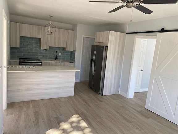 2nd image of 1450 Lenox Ave APT 7