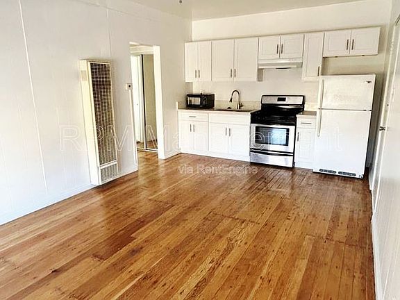 3rd image of 1781 N Orchid Ave #201