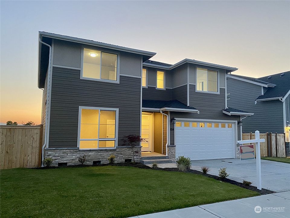 1st image of 804 76th Drive SE