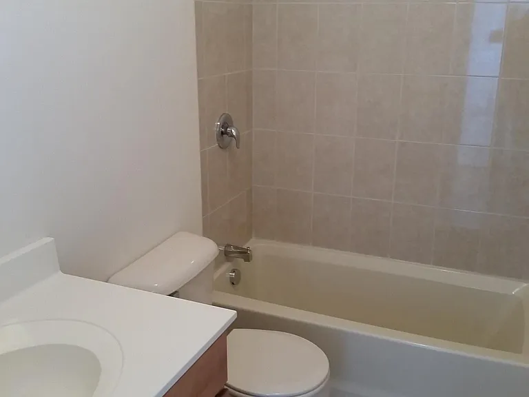 218 N Franklin St #203 — Photo 3