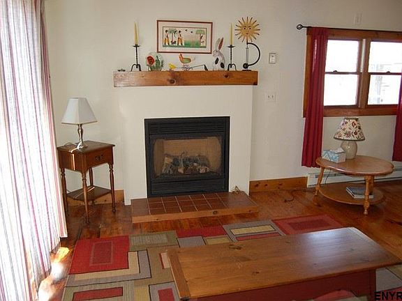 3rd image of 63 Beech Hill Ln
