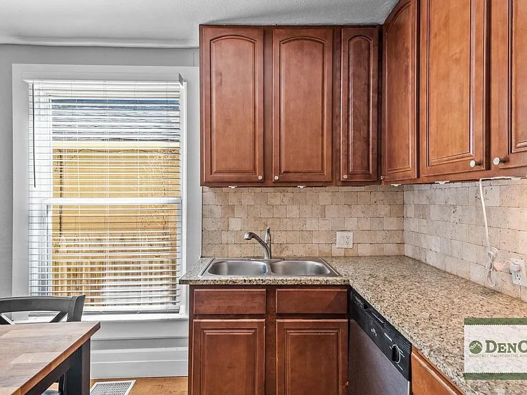 2403 S Bannock St — Photo 10