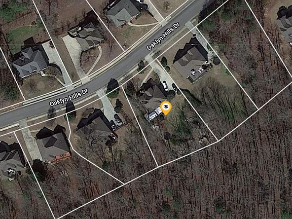 5th image of 205 Oaklyn Hills Dr