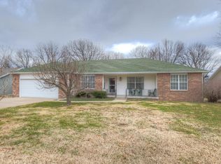 221 N Grace Ave, Joplin, MO 64801