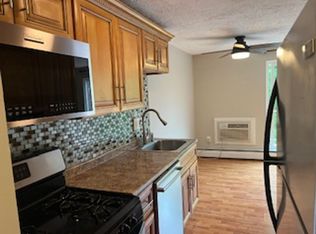 6000 Nob Hill Dr UNIT 12, Chagrin Falls, OH 44022