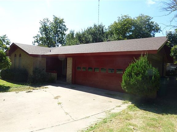 2nd image of 709 S Ammerman Ave