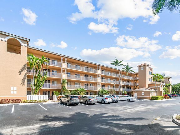 2nd image of 5778 Crystal Shores Drive #308