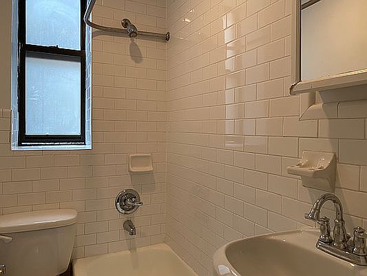 5th image of 215 E 4th St #9A