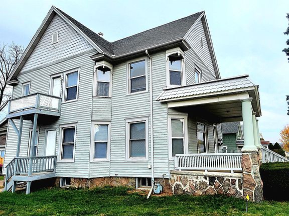 3rd image of 566 Capital Ave SW