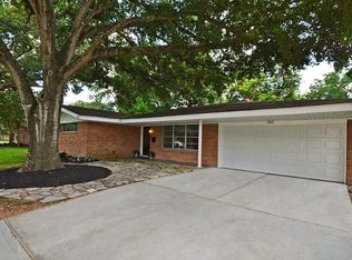 10027 Timberoak Dr, Houston, TX 77080