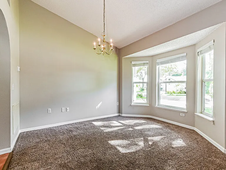 1324 Montheath Cir — Photo 4