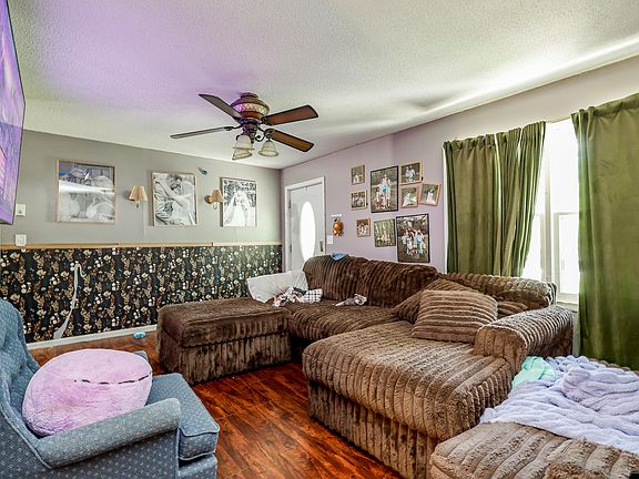 4th image of 22452 Audrain Rd #326