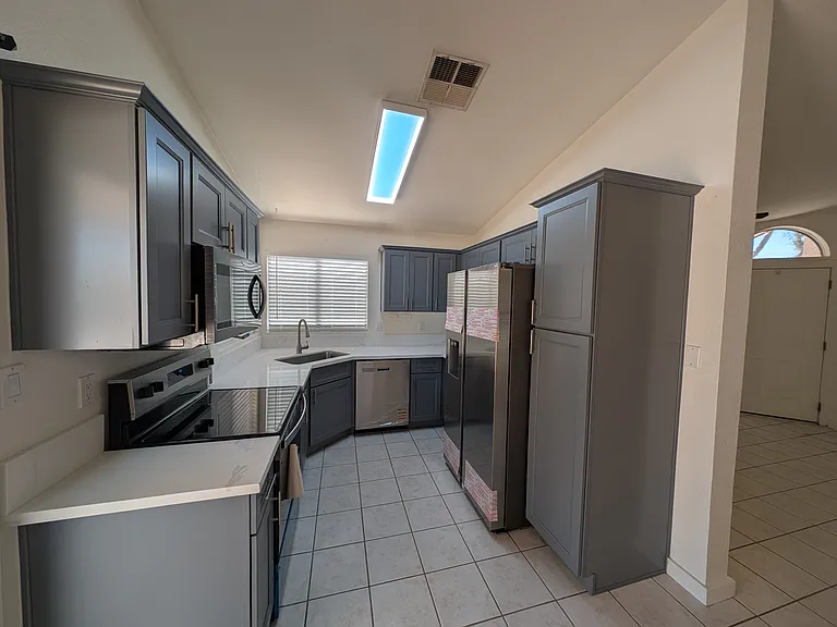 140 S Willow Creek St — Photo 11