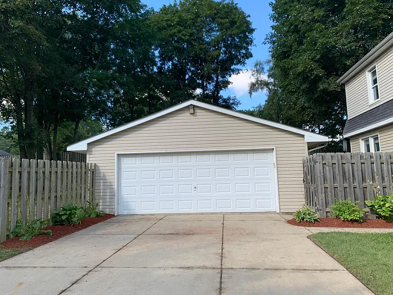 3105 W Auburn Rd — Photo 36