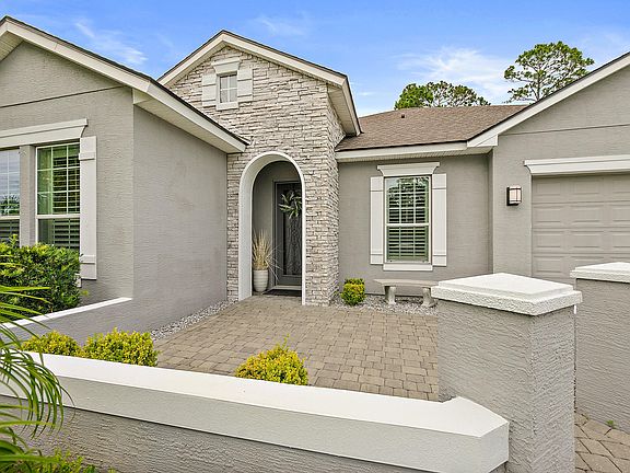 4th image of 604 Aldenham Ln