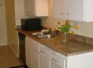 8061 Camino Kiosco, San Diego, CA 92122