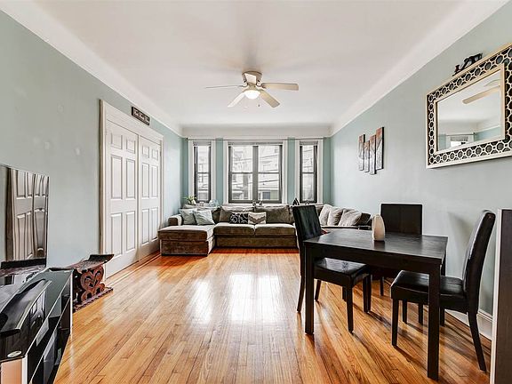 3rd image of 131 Kensington Ave APT A1