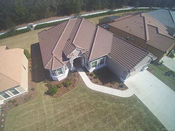 3rd image of 983 N Hunt Club Dr