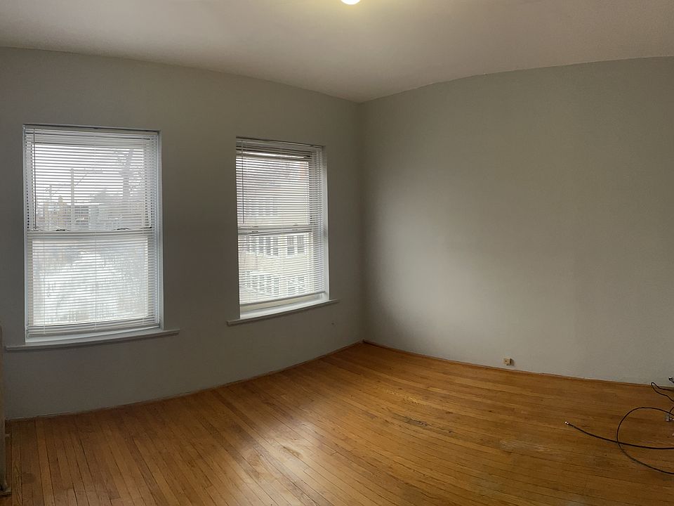 1st image of 1212 W Thorndale Ave APT 6