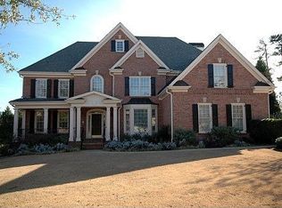 5820 Laurel Oak Dr, Suwanee, GA 30024