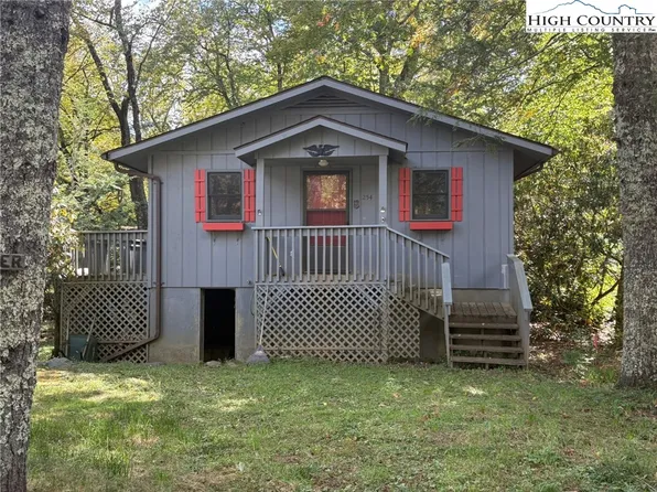 254 River Road, Newland, NC 28657