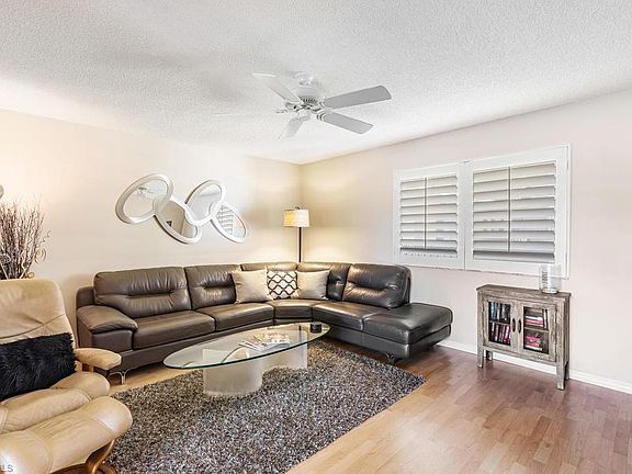 4th image of 788 Park Shore Dr #23