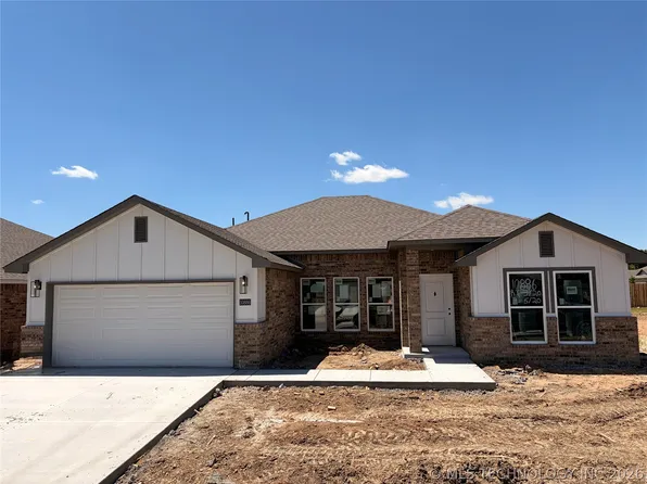 10886 S 272nd East Ave, Coweta, OK 74429