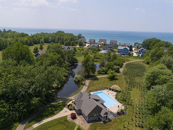 4th image of 7370 Highfield Beach Dr