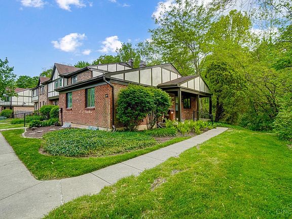 3rd image of 457 Dartmouth Cir Unit 21