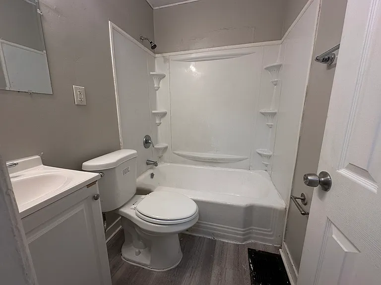 4141 Elliot Ave — Photo 5