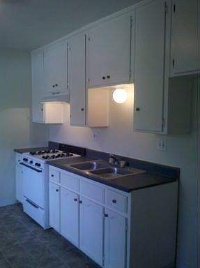 3rd image of 847 N H St APT 2