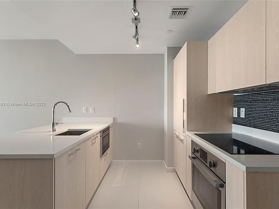 3rd image of 501 NE 31st St Unit 1205