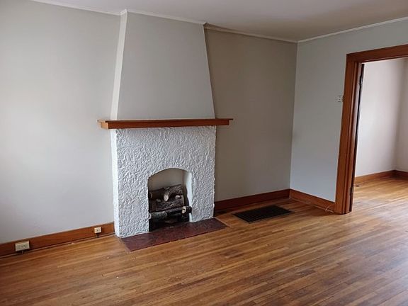 2nd image of 910 N Coolidge Ave #914-4