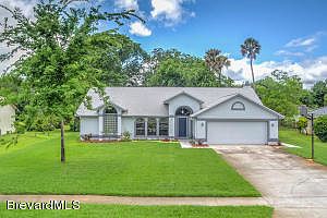 1st image of 4270 Grovewood Ln
