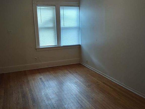 2nd image of 638 N Winnebago St #1