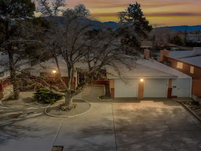 912 Chama St NE, Albuquerque, NM, 87110