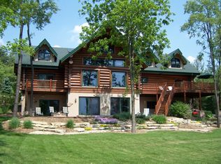 3317 Country Club Rd, Woodstock, IL 60098