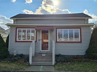 410 Mulberry St, Elizabeth, WV 26143