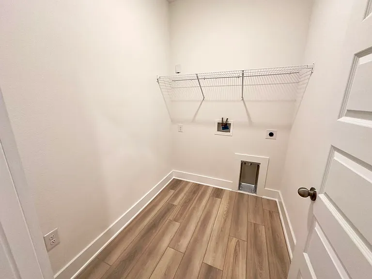 3679 Applewood Dr — Photo 10
