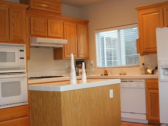 4th image of 16654 San Benito Pl
